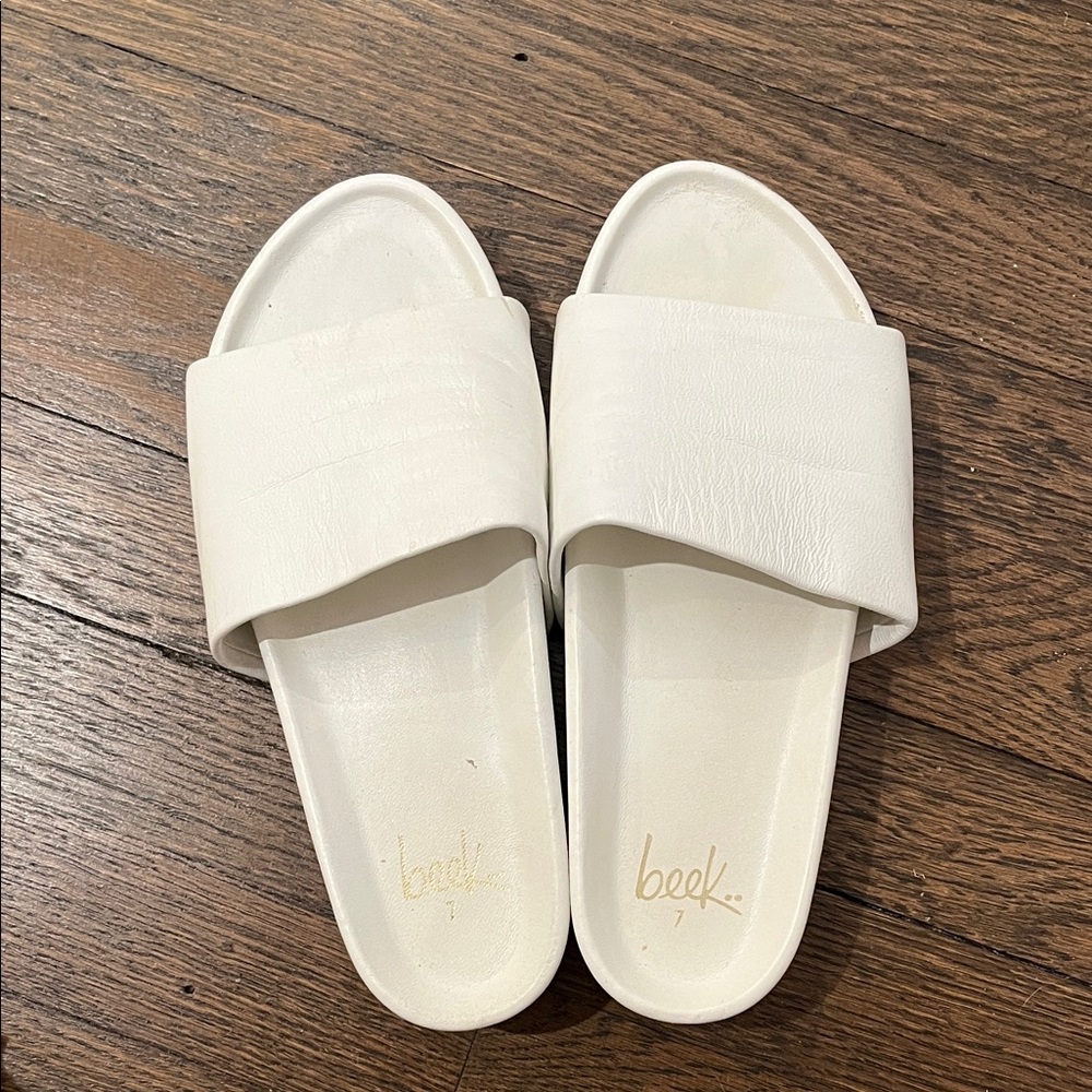 Beek Women's white Slide Sandals